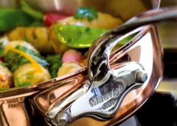 Copper_pots_and_pansslider